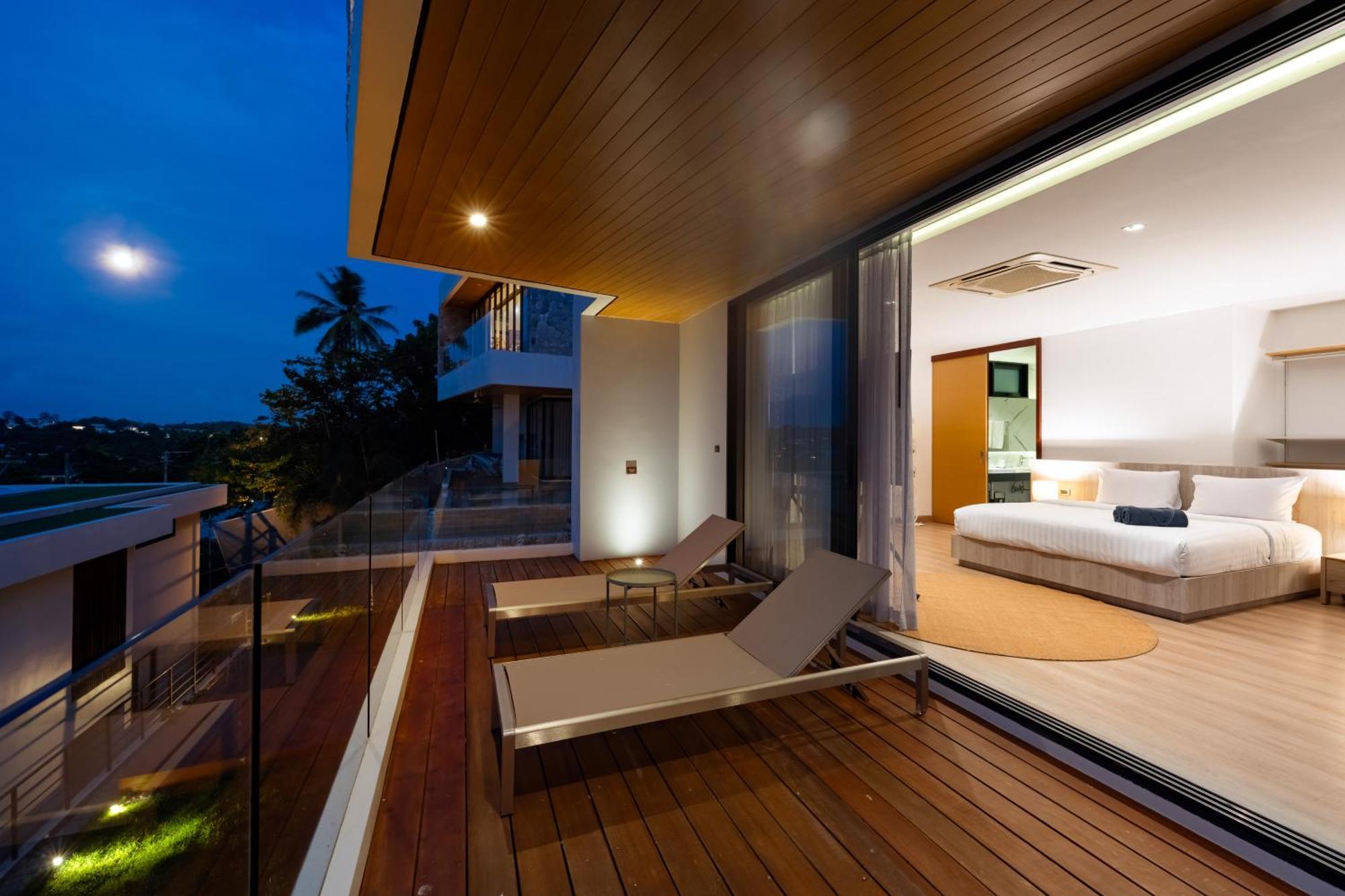 Villa Serenity Bay, Modern 4-br Partial Sea View