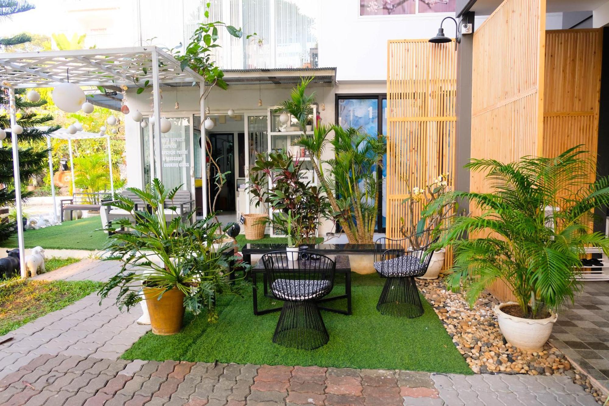 Baan Poon Garden Station touristique *