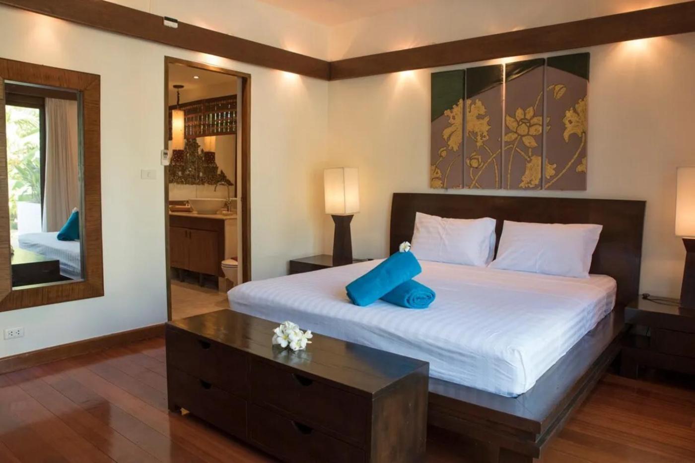 T - 4br Private Pool Laem Set Beach
