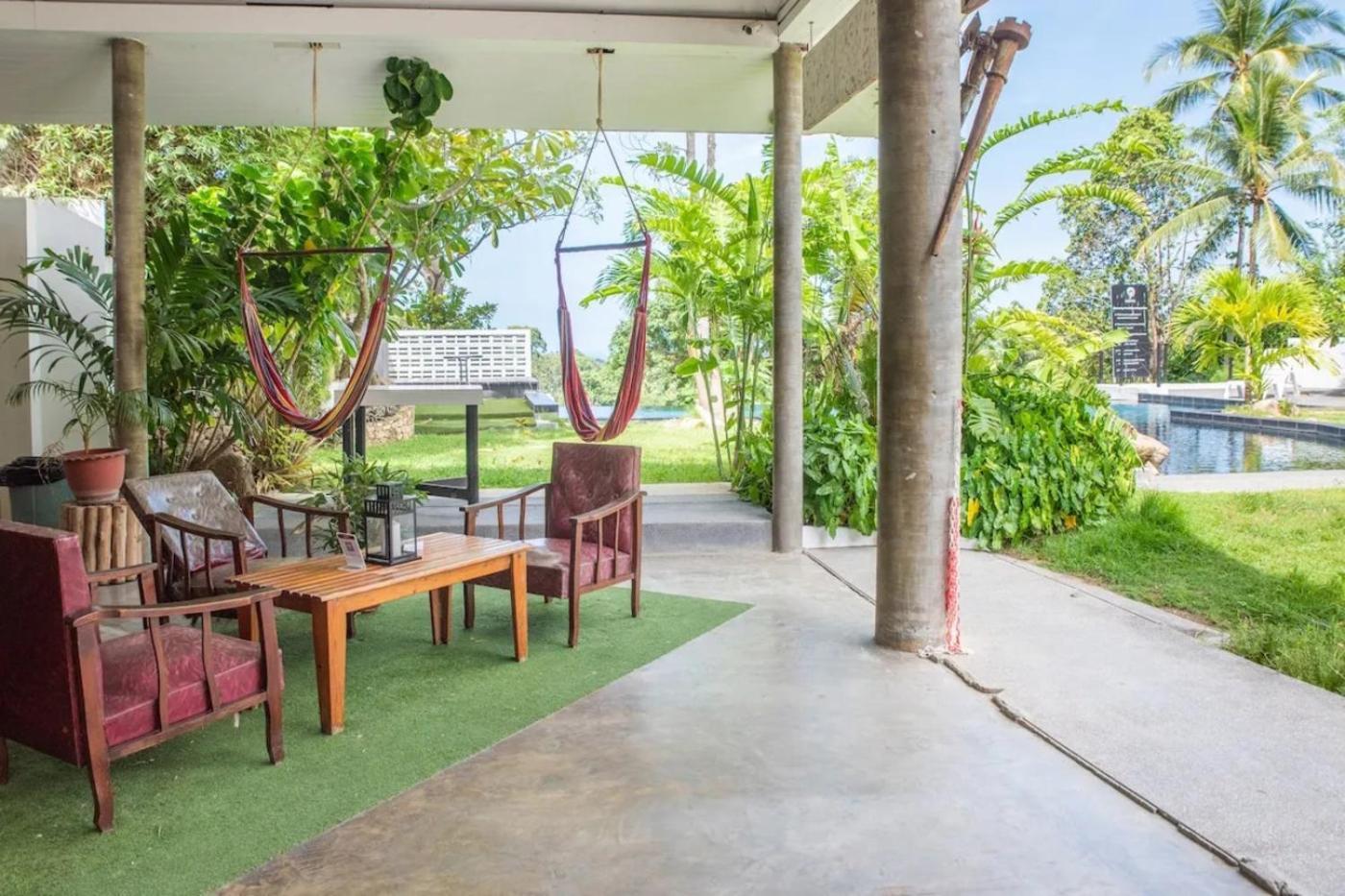Holy View 2br Shared Pool & Seaview -