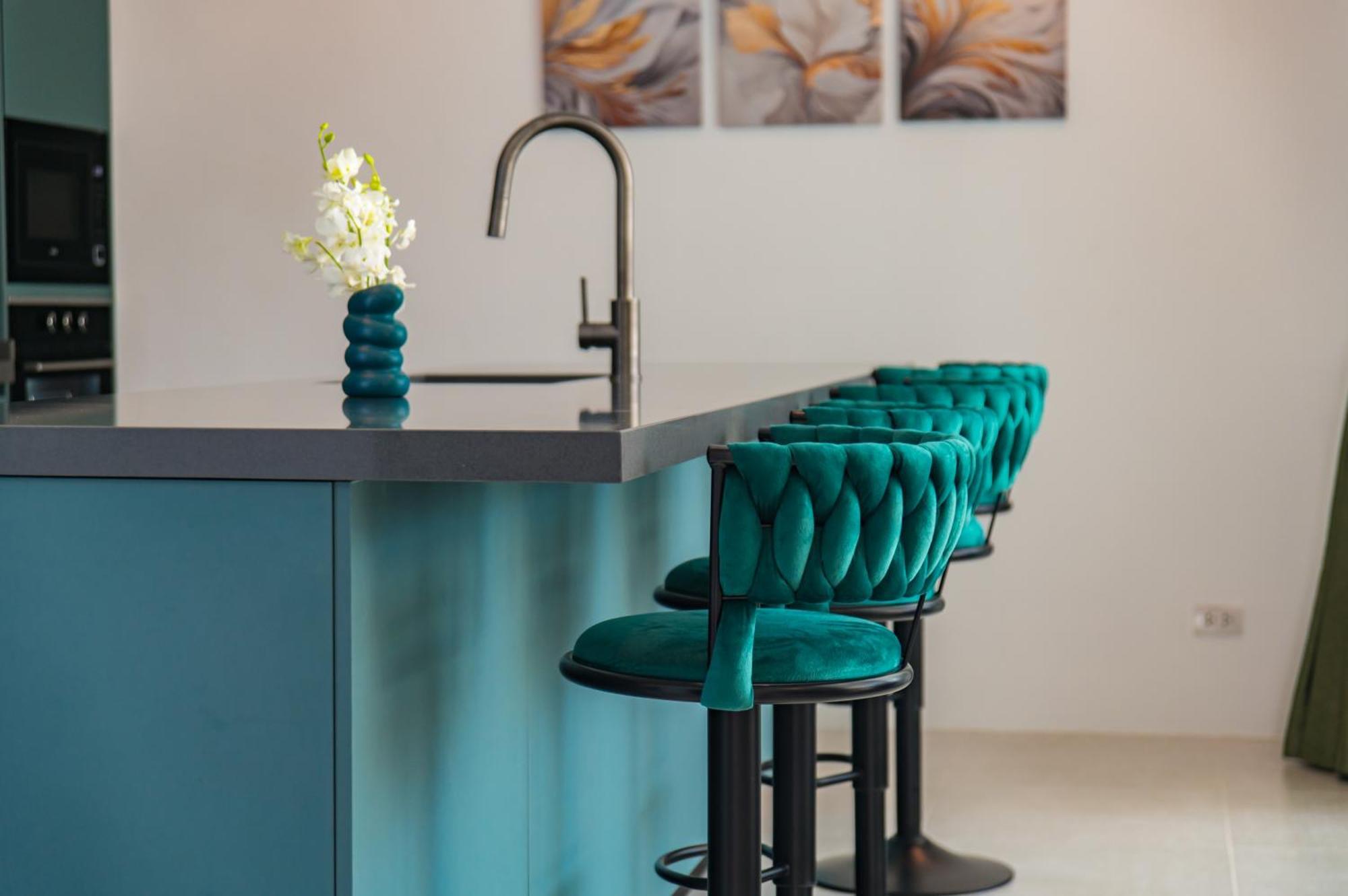 New Luxury 3 Bedroom In Lamai Area , Olive *