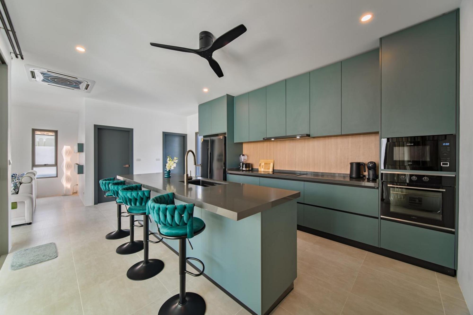 New Luxury 3 Bedroom In Lamai Area , Olive *