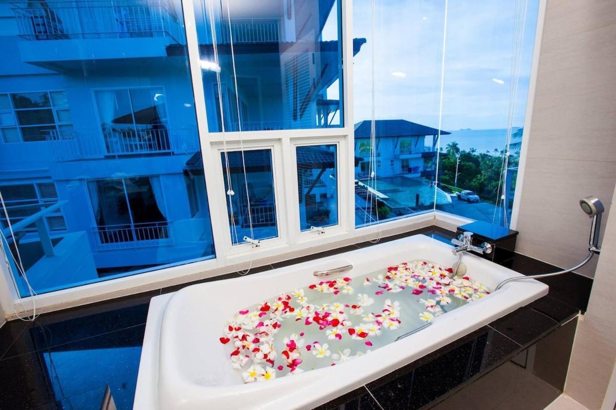 Apartment Family Stunning Seaview Great Location *