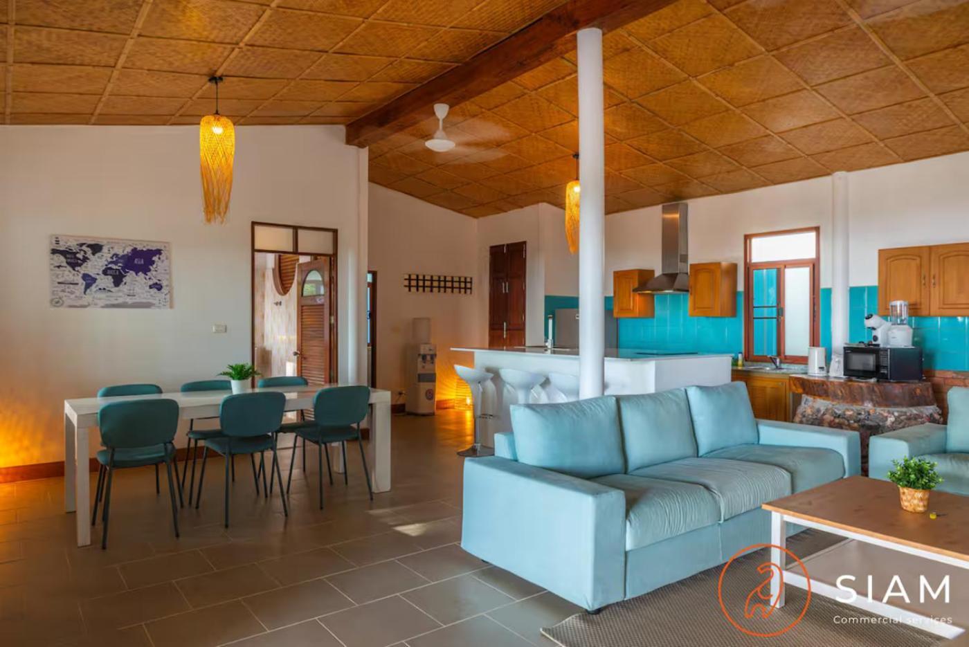 The Wooden House 3br - Sunset Garden Villa