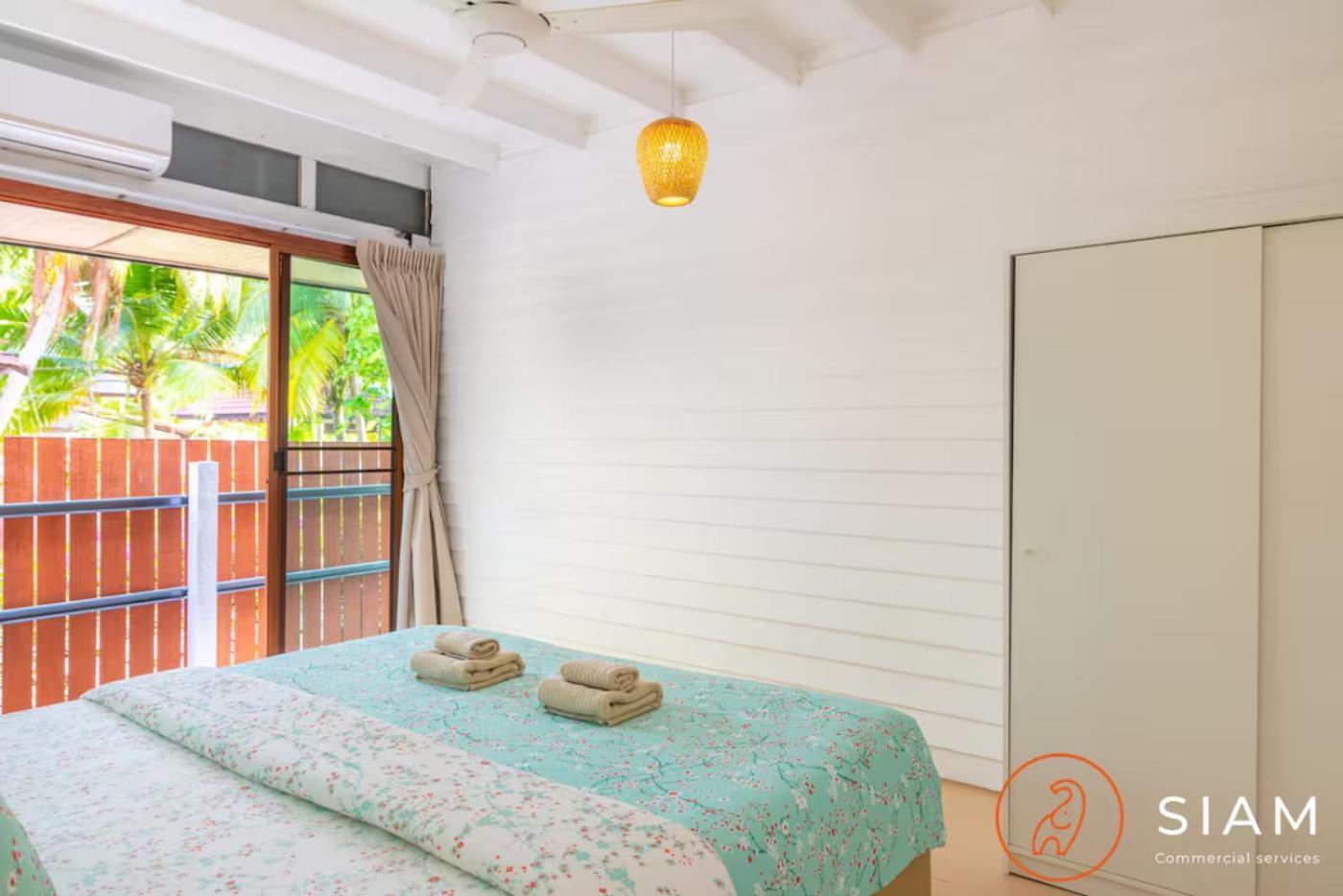 The Wooden House 3br - Sunset Garden Villa Taling Ngam Beach