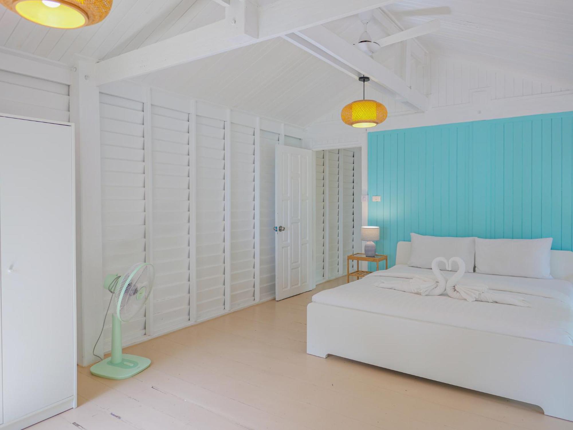 The Wooden House 3br - Sunset Garden Villa