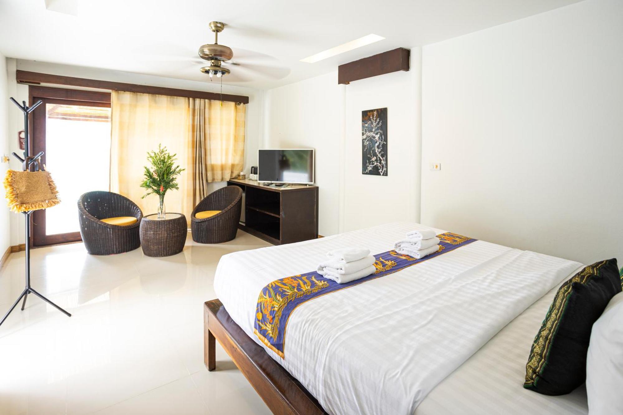 Resort Lipa Beach Lipa Noi