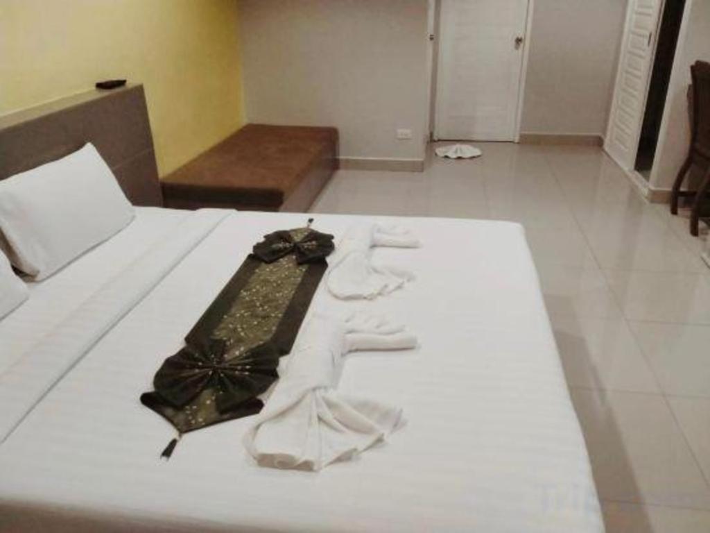 Hotel P.f Mansion 2*