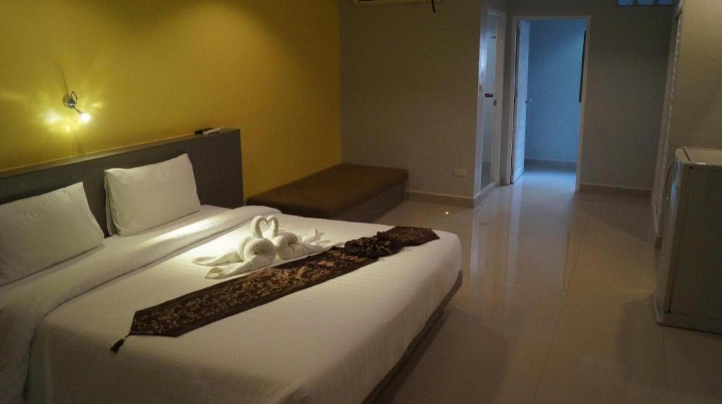 Hotel P.f Mansion 2*