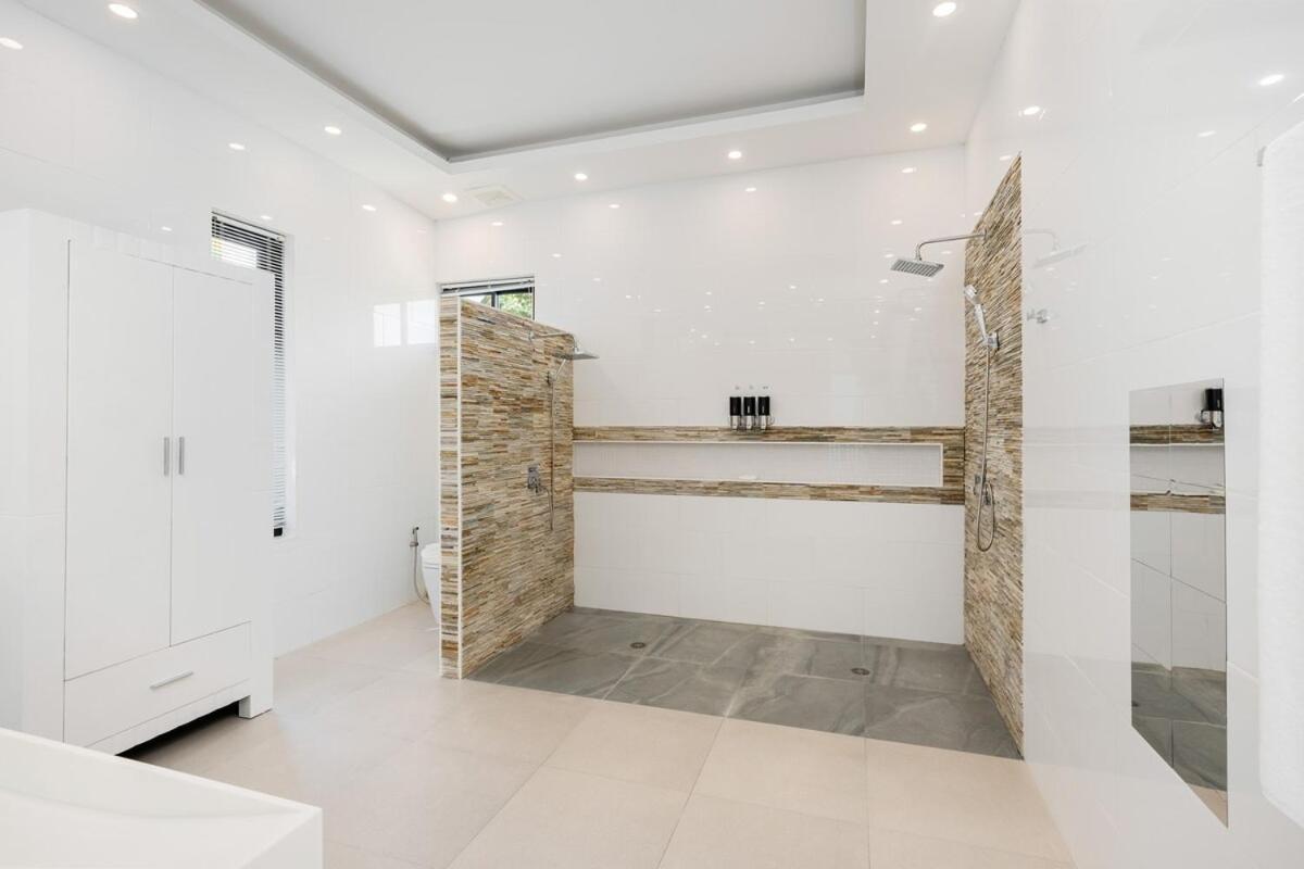 Twice, Luxury And Serenity In Ko Samui Villa