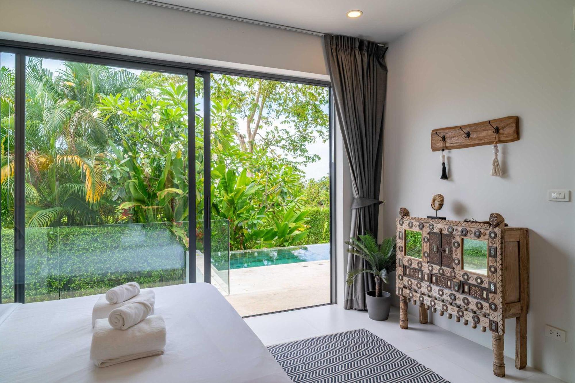 Tropical 2br Luna Private Pool In Vila