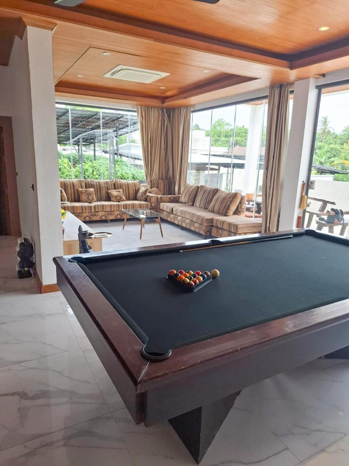 V194 Jacuzzi, Pool Table , Sea View Great Location * Amphoe Koksamui