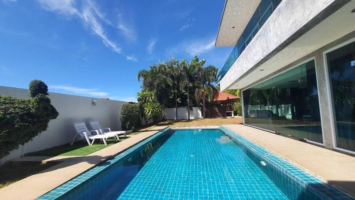 3 Bed, Pool And Grass Garden, Chaweng, Spacious Amphoe Koksamui