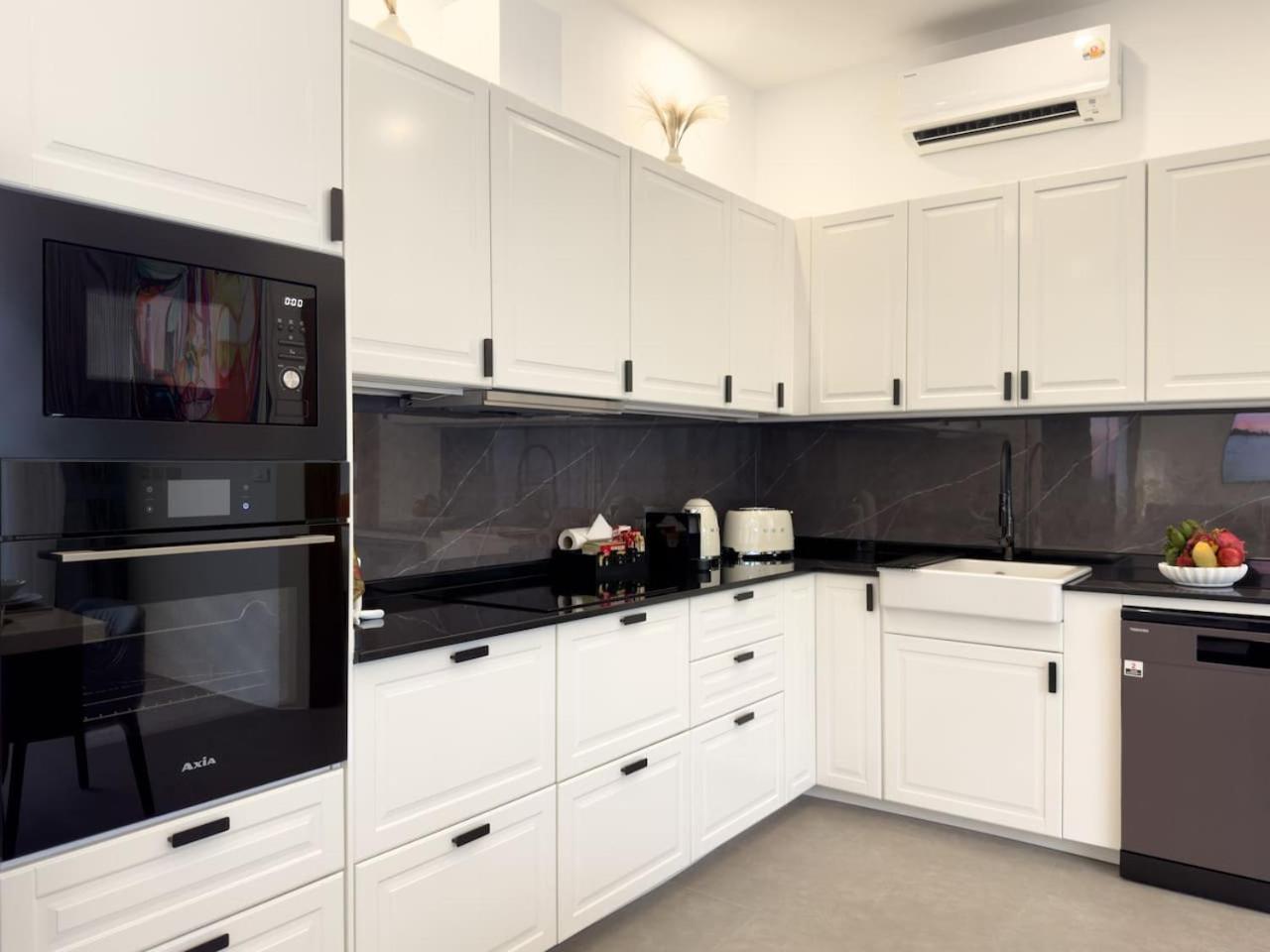 Lulu Chic 2br Seaview Retreat Private Pool *