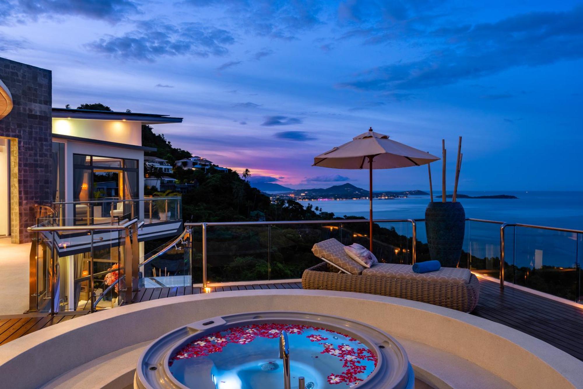 Villa Seawadee - Luxurious, Award-winning Design With Amazing Panoramic Seaview *