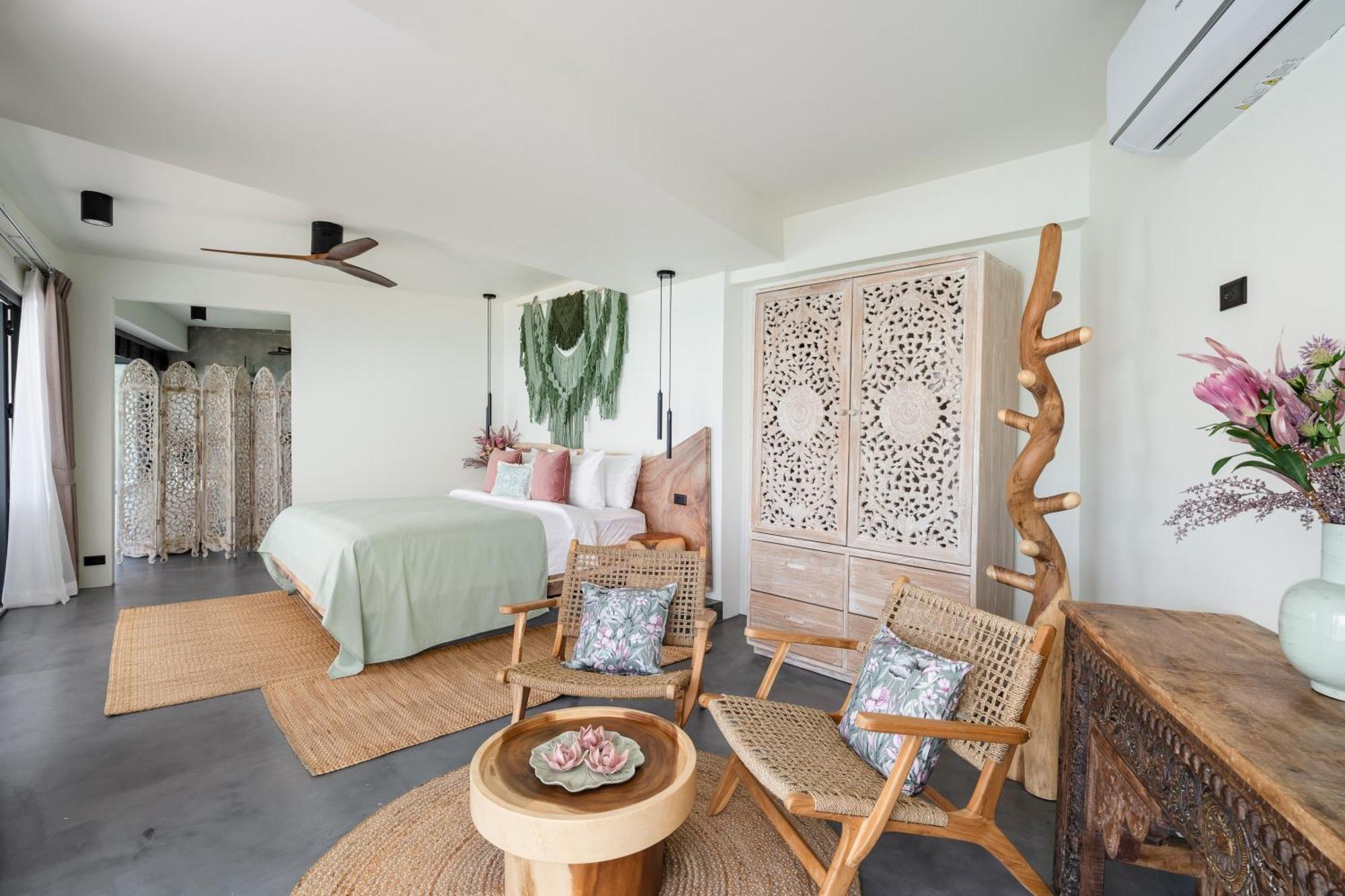 Seawadee - Luxurious, Award-winning Design With Amazing Panoramic Seaview Villa *