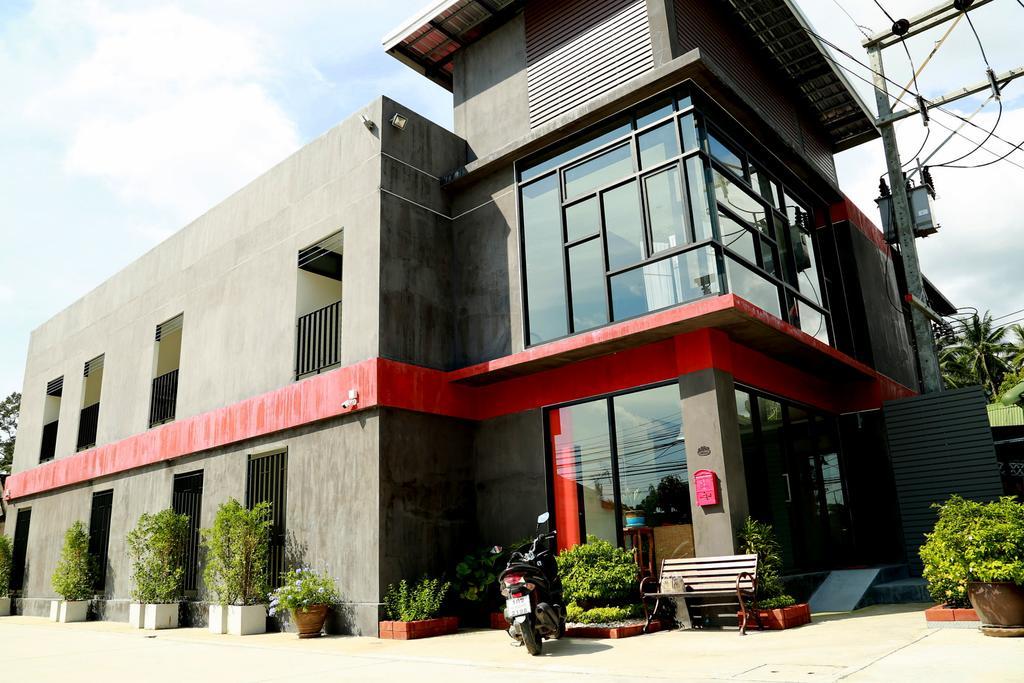 Khunpa Apartment *
