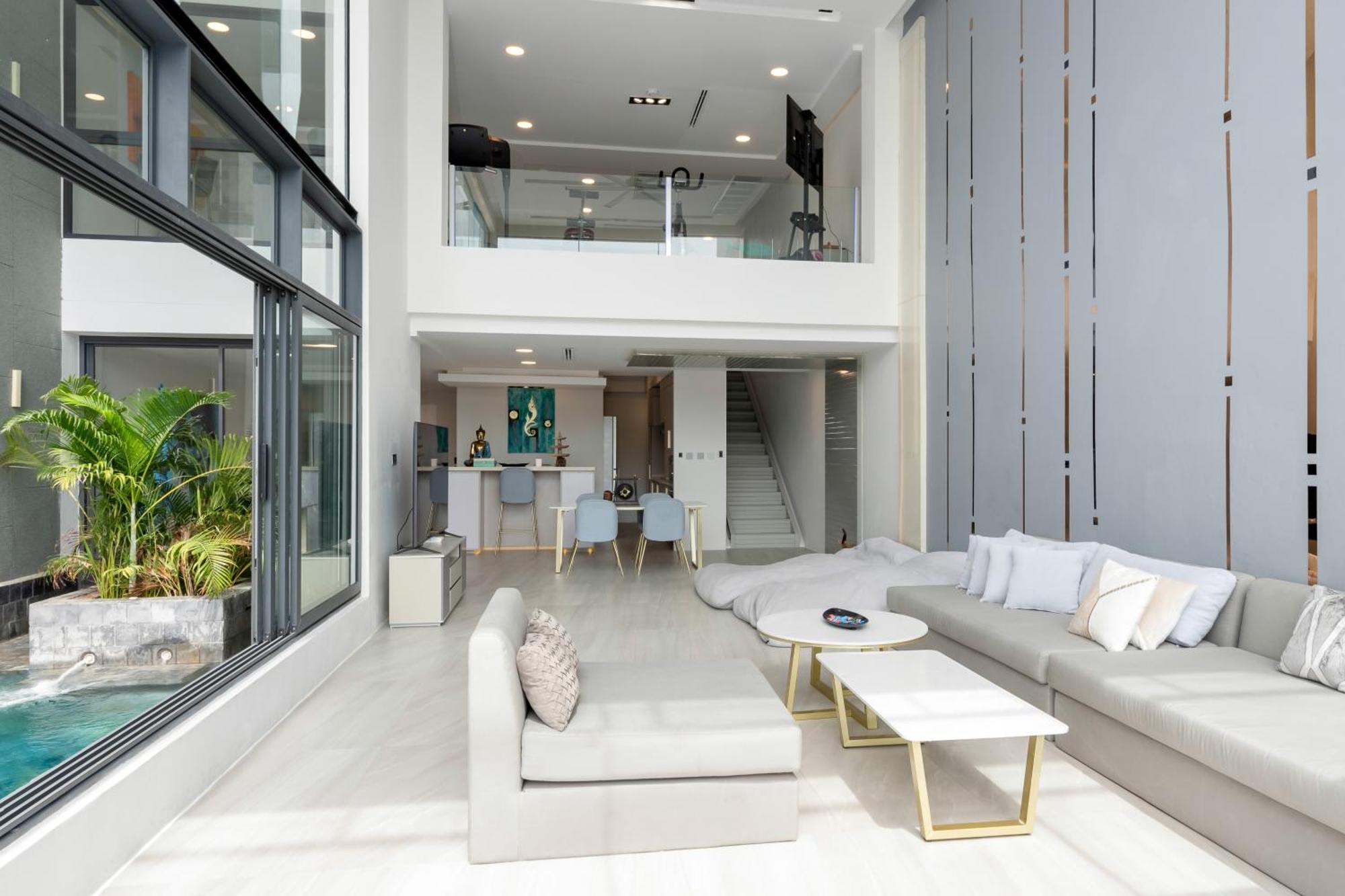 Replay Rooftop Serenity 5br Private Pool Villa