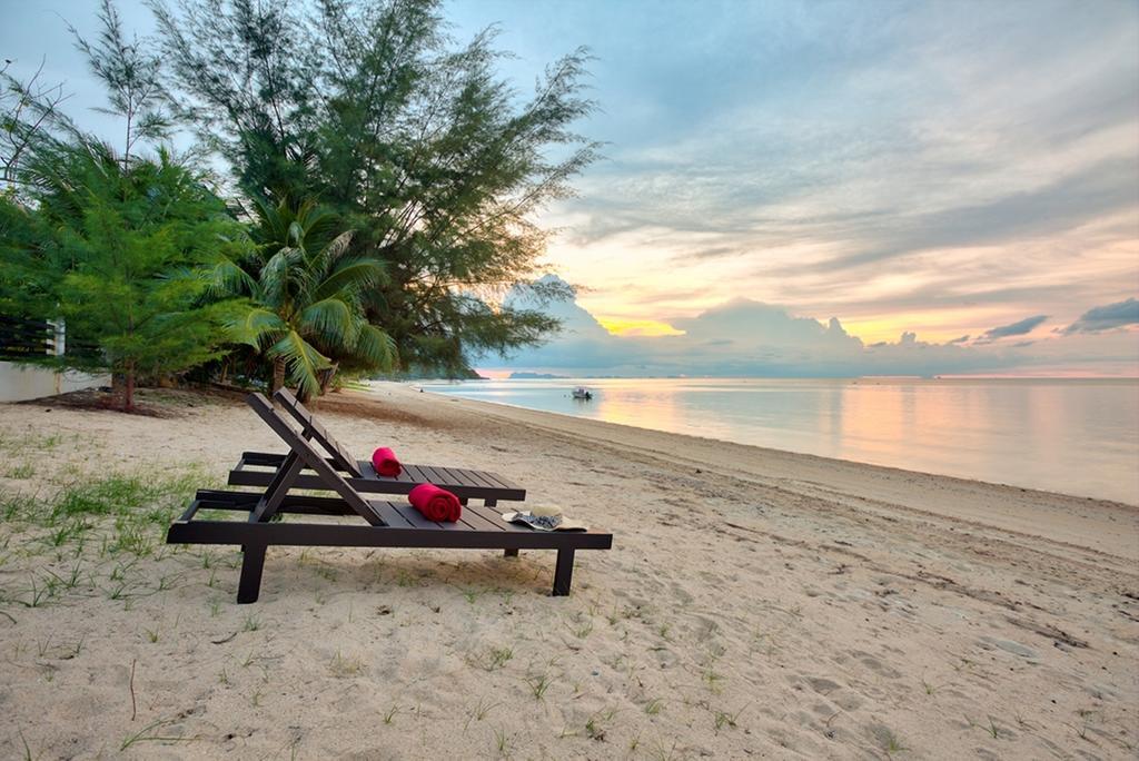 Emerald Sands - Front 4 Bed Pool *