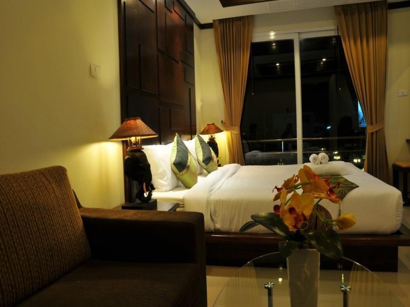 Boonjumnong Modern * Strand von Chaweng