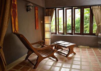 Baan Sijan Hotel 3*