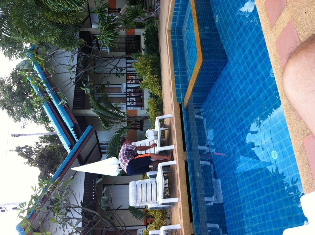 Aurora Hill Resort 2*