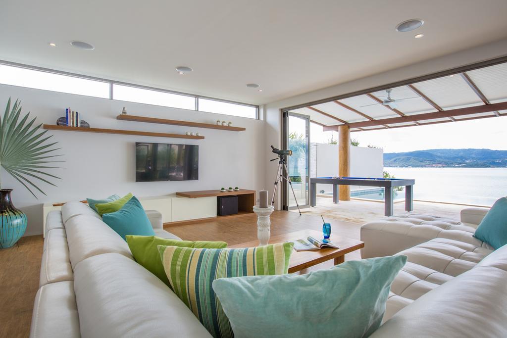 Pousada Villa Manta Samui - Your Private Waterfront Oasis