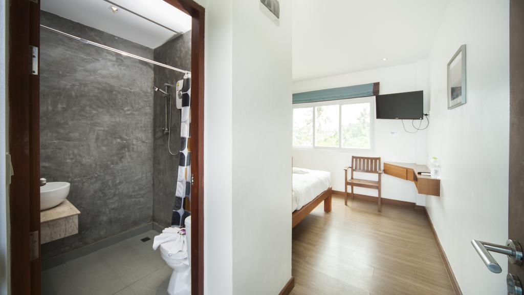 Hotel Maenam Bay 3*