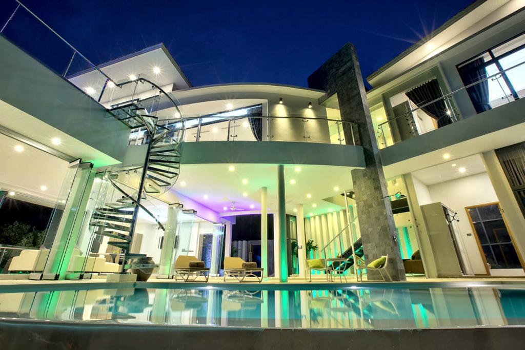 Seawadee - Luxurious, Award-winning Design With Amazing Panoramic Seaview