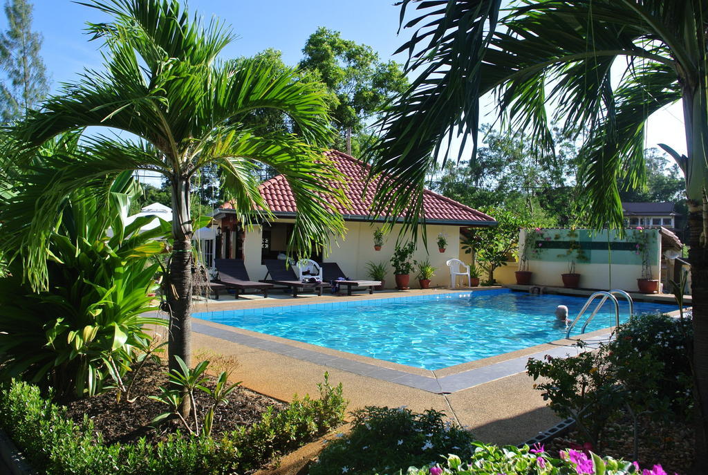 Guest house Back Packers Paradise 3*