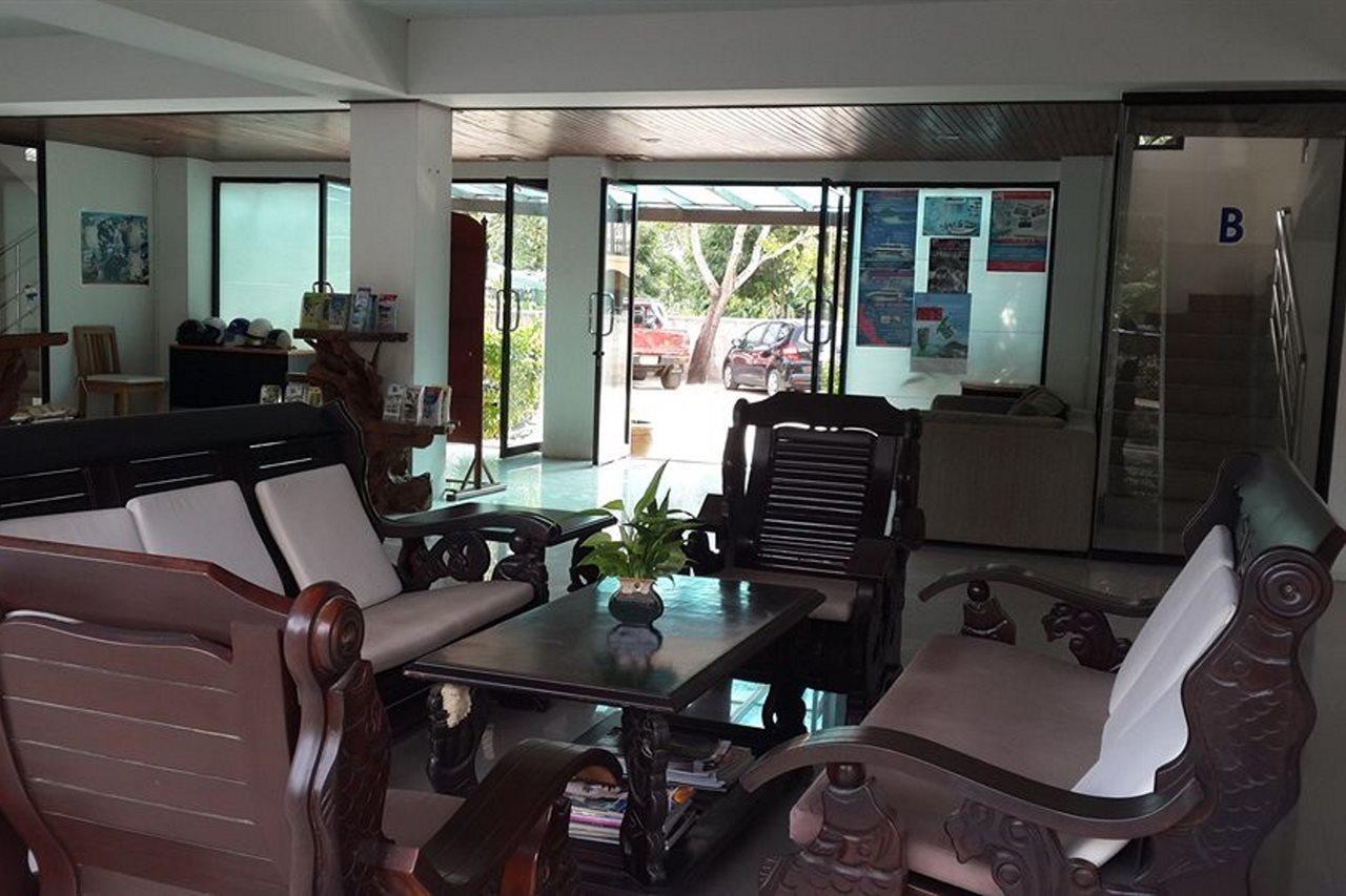 Chaweng Lakeview Condotel