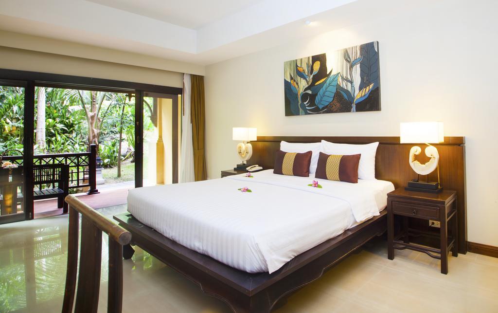 Resort The Fair House & Chaweng Beach