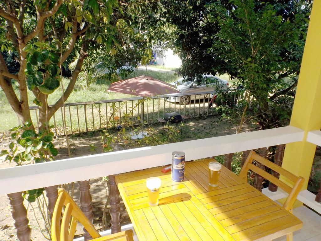 Mango House