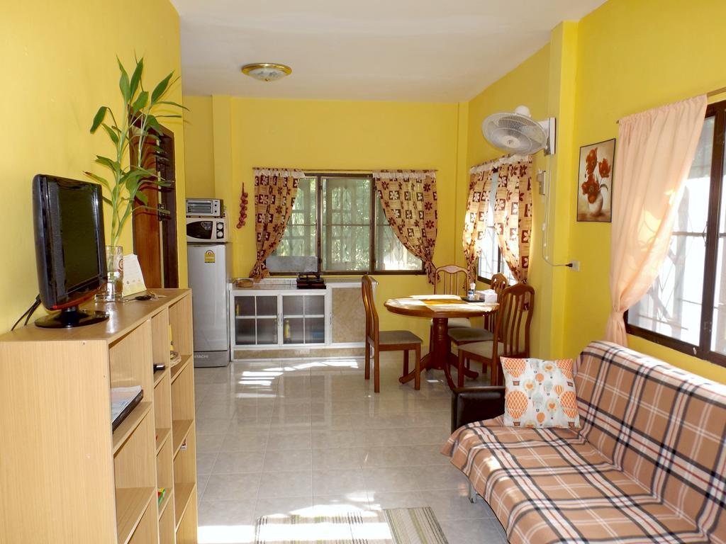 Mango House