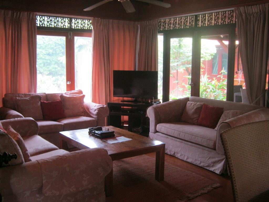 P6 Coconut Paradise * Ko Samui