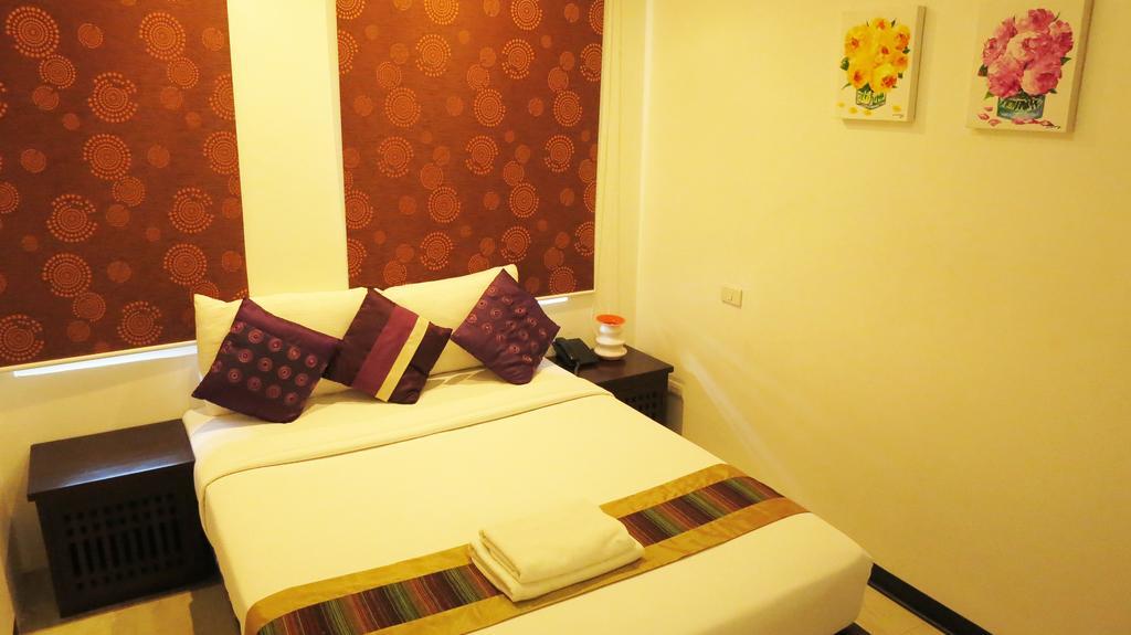 Queen Boutique Hotel 3*
