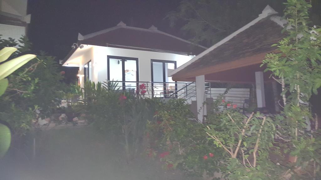 Baan Sanom Villa *