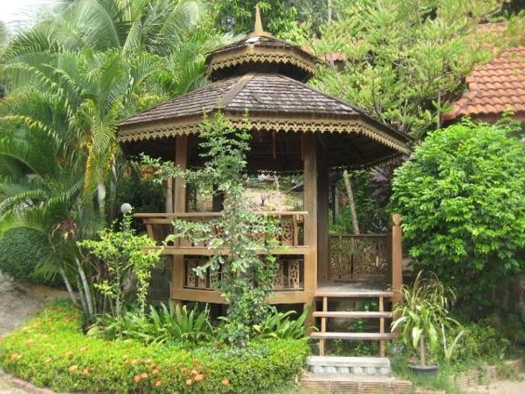 Baan Suan Sook Resort 2*