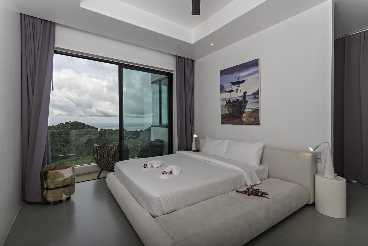Luxury Moon
