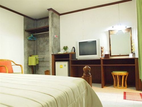Baan Sala Lung Dam - Fisherman Village 2*