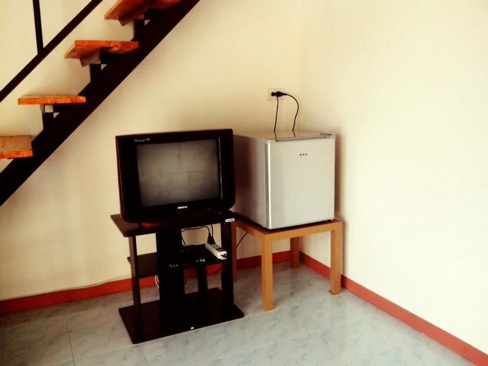Laemsor Modern House Resort 2*