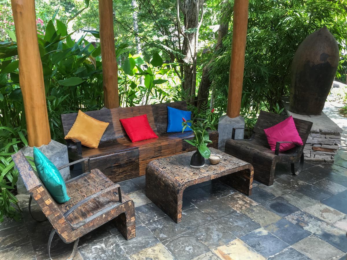 Coral Bay &