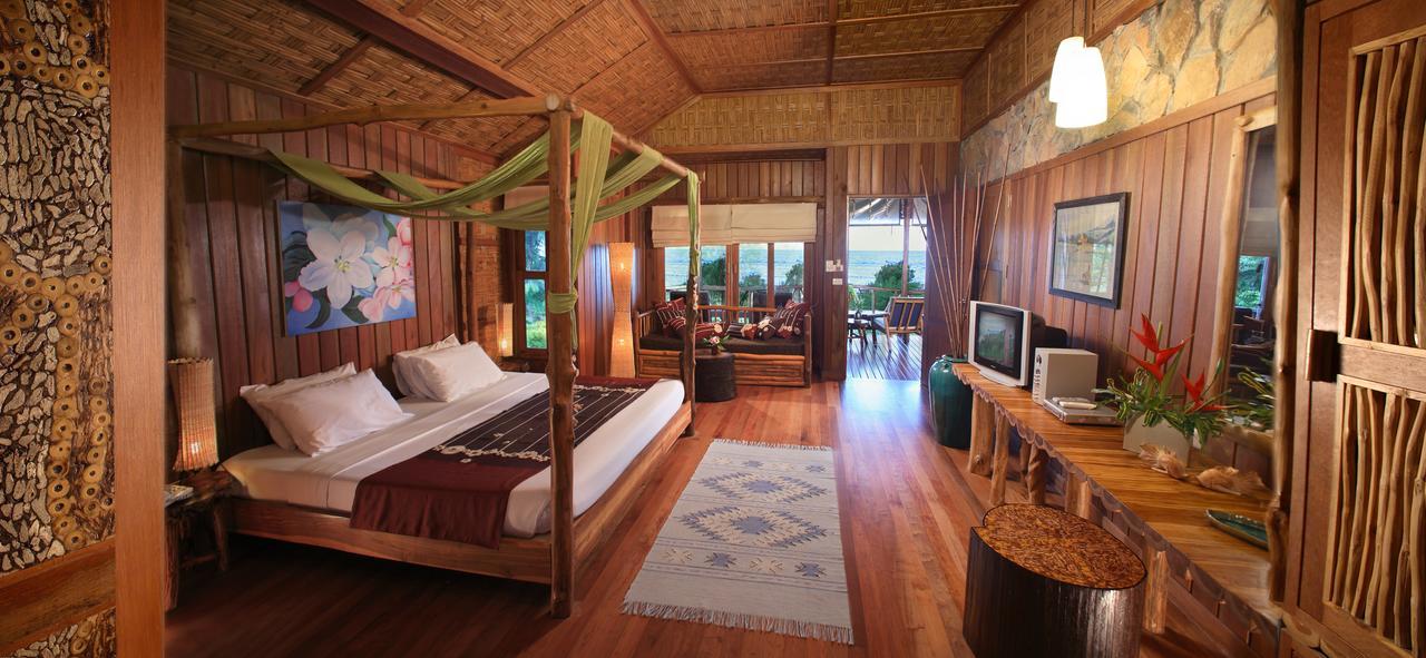 Coral Bay & Resort