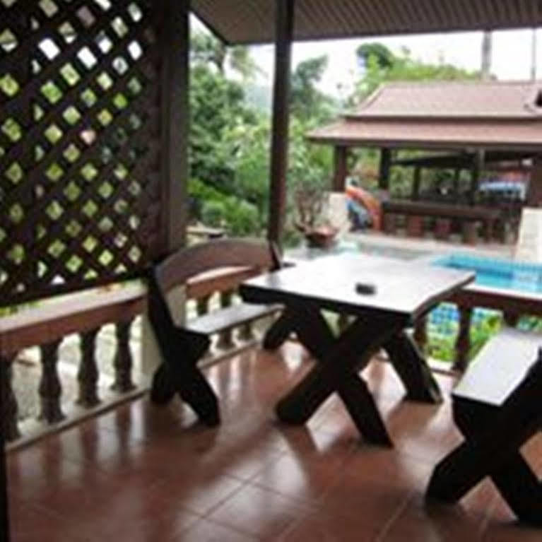 Baan Sala Lung Dam Bophut