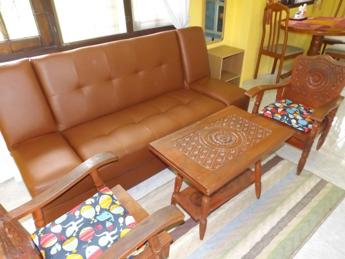 Mango House *