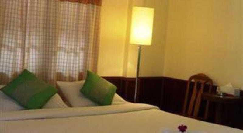 Baan Rom Mai Resort Praia de Chaweng