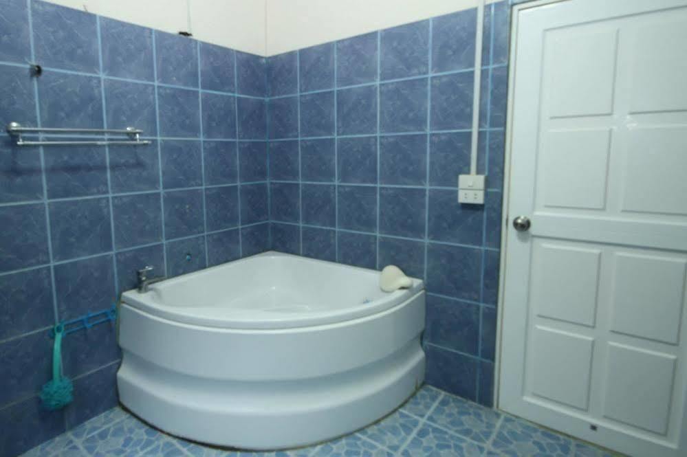 Guest house Back Packers Paradise Hua Thanon (Koh Samui)