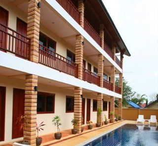 Hathai House Hotel 2*
