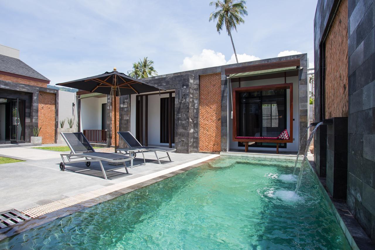 Villa (460 M²), 4 Schlafzimmer Und 3 Eigene Badezimmer In *