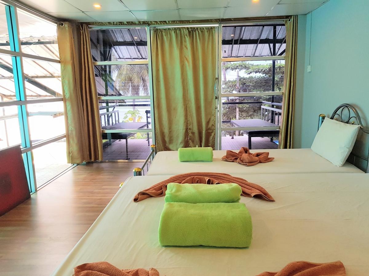 Zone6 Coworking Old 2w Hostel, Koh Samui Hostel *